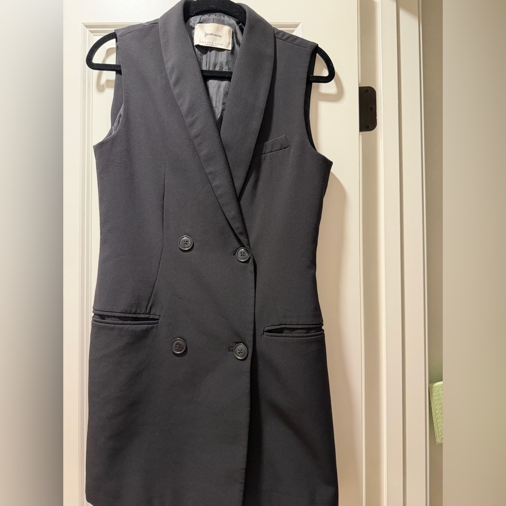 Stradivarius Elegant Black Garment